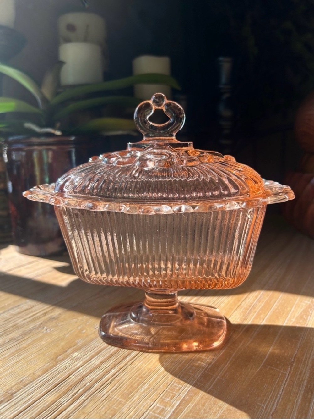 Vintage Indiana Pink Lace Edge Glass Pedestal Candy Dish